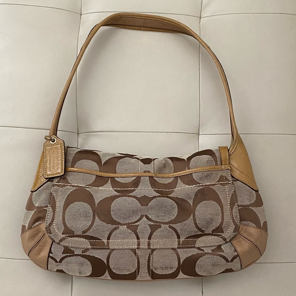 Coach Shoulder Bag - Picture 3 of 3